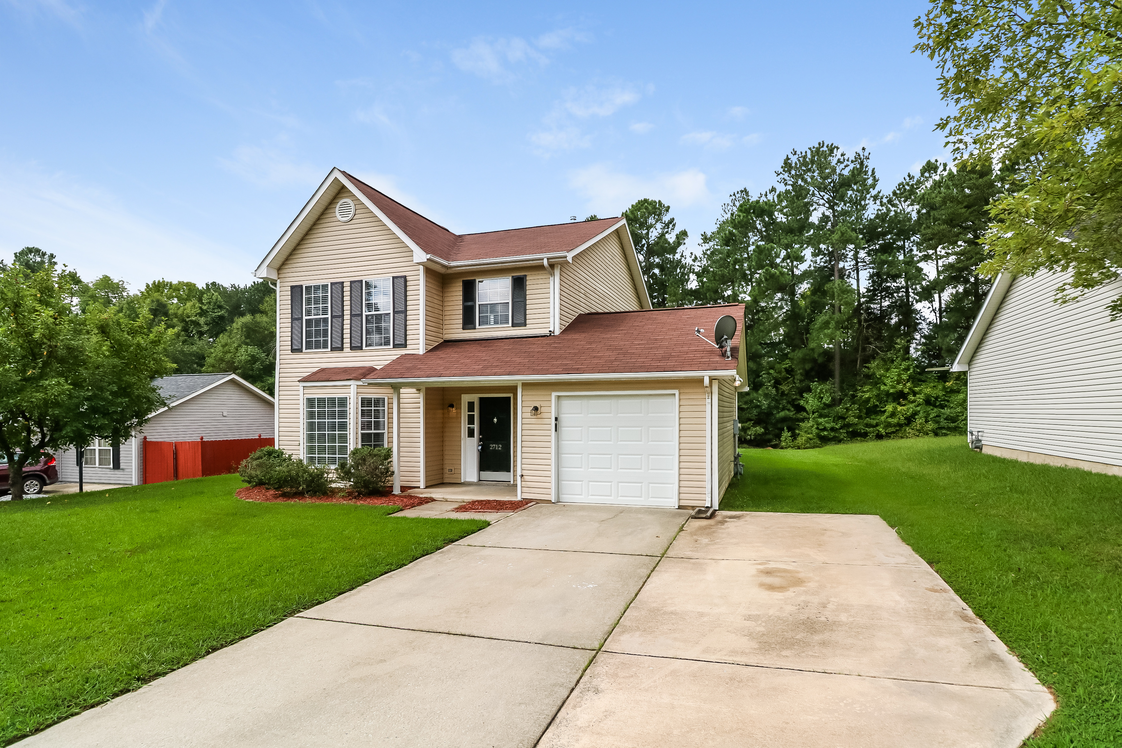 2712 Denise Dr Greensboro, NC 27407